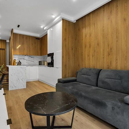 ורשה Lotnisko Chopina Modern Apartment מראה חיצוני תמונה