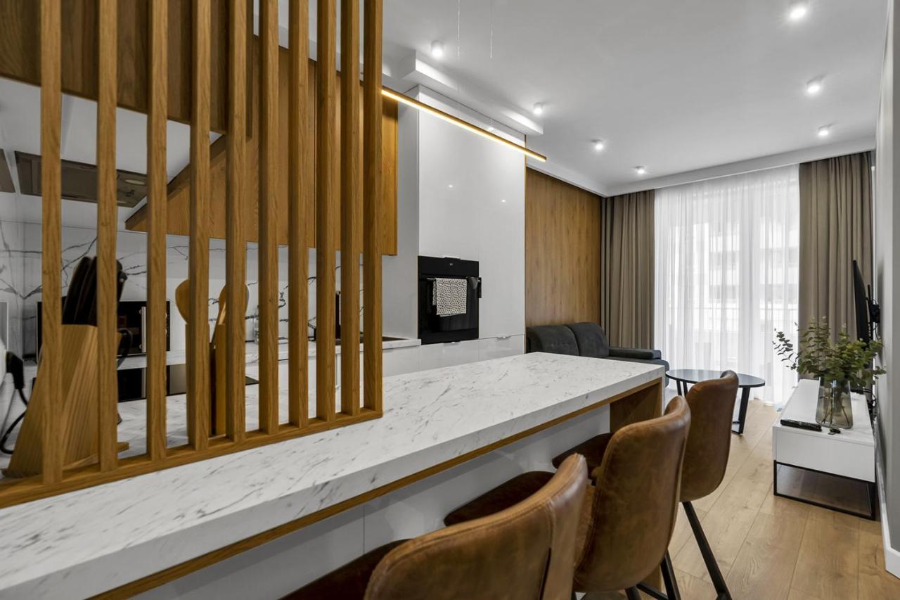 ורשה Lotnisko Chopina Modern Apartment מראה חיצוני תמונה