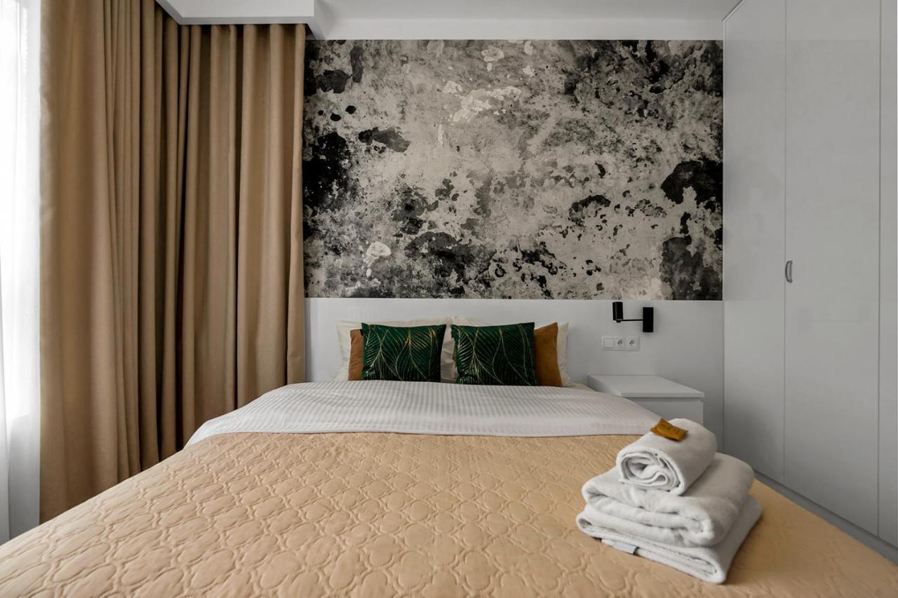 ורשה Lotnisko Chopina Modern Apartment מראה חיצוני תמונה